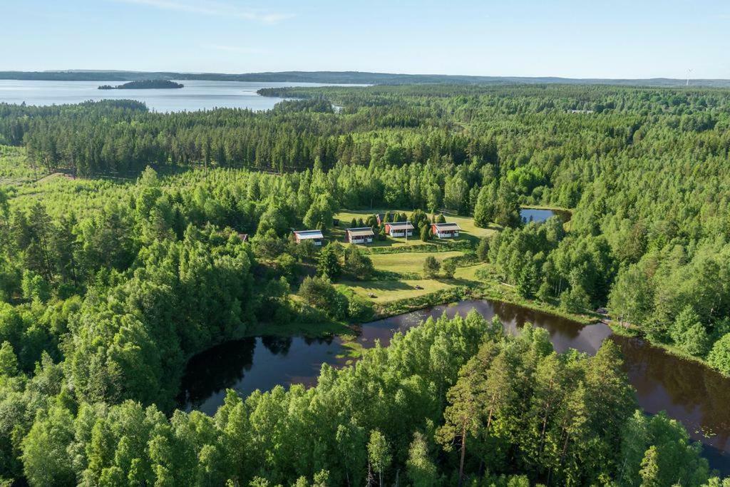 Hotel Alebro Stugby à Norrhult Extérieur photo